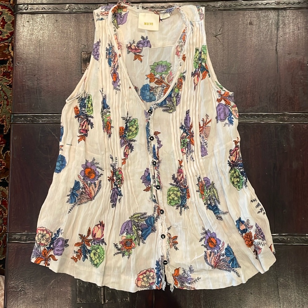 Maeve White Floral Button-Front Sleeveless Top
